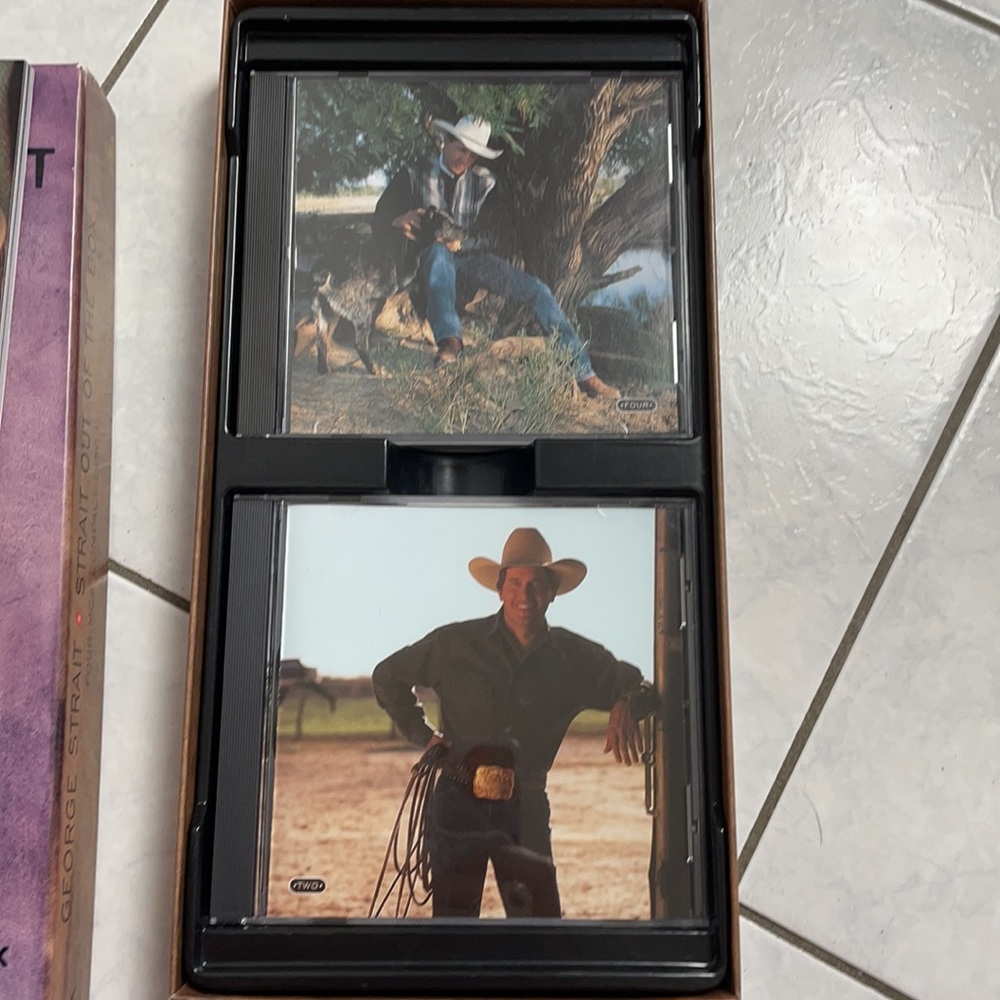 George Strait 4-cd box set - Picture 3 of 10